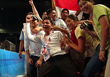 Filipino crowd at University Day