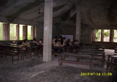 Makeshift class after earthquake in Nepal