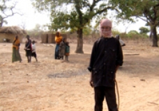 Un jeune homme du village