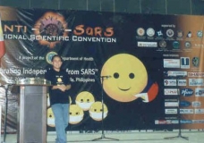 CHOY AT THE ANTISARS NATIONAL SCIENTIFIC CONVENTION