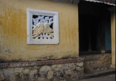 nhat linh