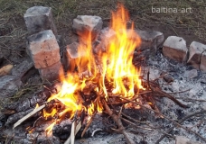 У весеннего костра In the spring fire