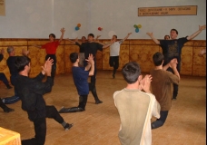 Репетиция танца (сельская школа гор.Гудурмеса)