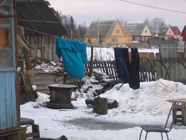 Деревенский дворик