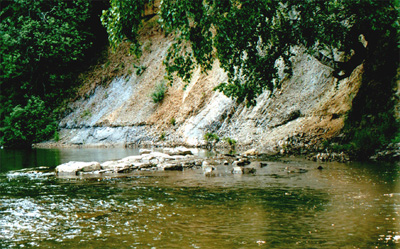 вода