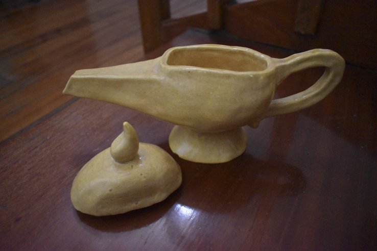 Ceramic Aladddin Lap