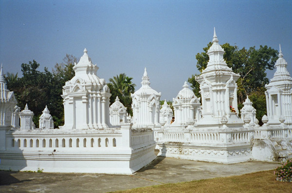 Memorial to Chiang Mai's Rulers