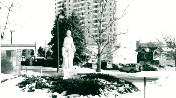 Statue