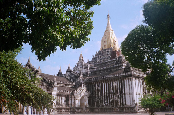 Ananda Pahto