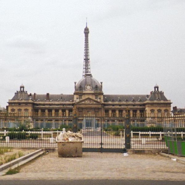 l'École Militaire et la Tour Eiffel