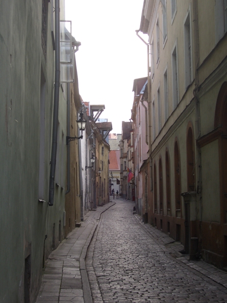 Winding Alleyways