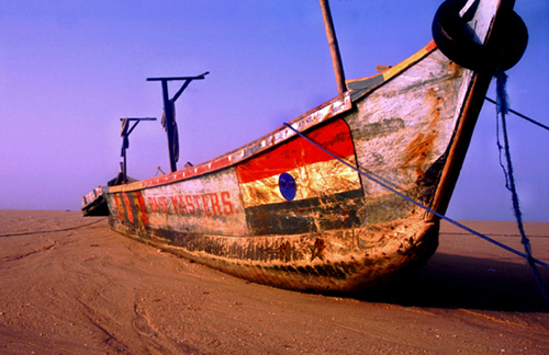 Pirogue in desert