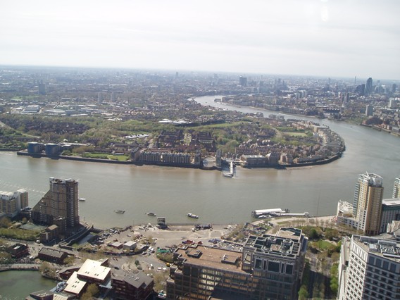 The Curve of the Thames