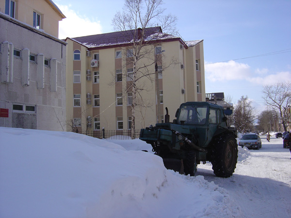 1 Day Later: The Authorities Come to the Rescue
