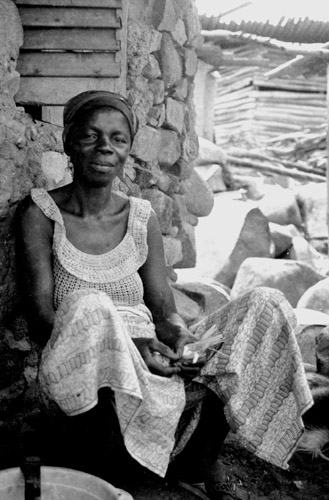 Dixcove Woman