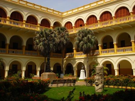 Claustro de San Agustín -Universidad de Cartagena