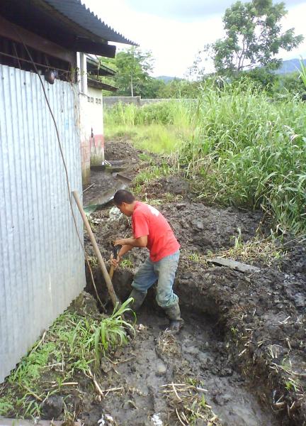 "¿Quién construye tu país?"