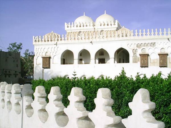 ارض وسماء ..وتحضر واحياء