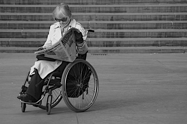 wheeled reader