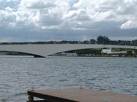 Ponte velha -Lago Prano