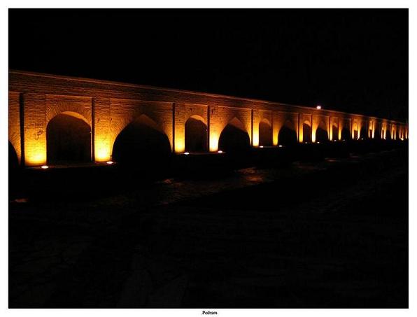 Marnan bridge at night