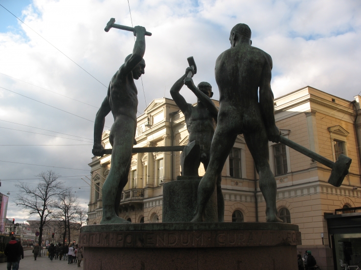 Helsinki Statue