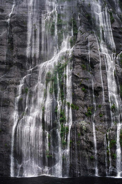 intant waterfall