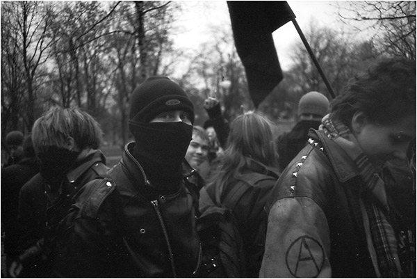 анархисты на демонстрации, спб. // anarchysts on a demonstration, st.petersburg.