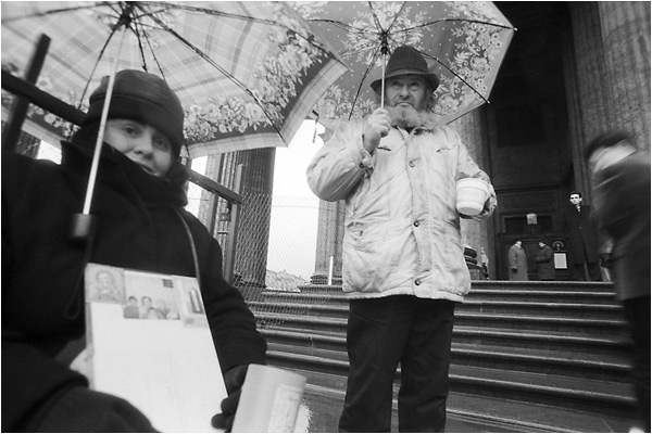 нищие, казанский собор, спб. // beggars at kazansky cathedral, st.petersburg.