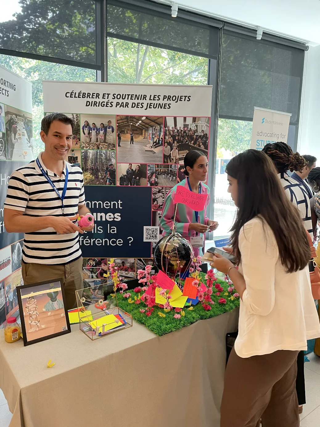 Photos de notre stand à la Foire aux opportunités
